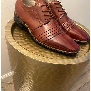 Men’s Stacy Adams dress shoes size12, color cognac